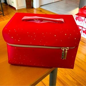 Free Estée Lauder bag